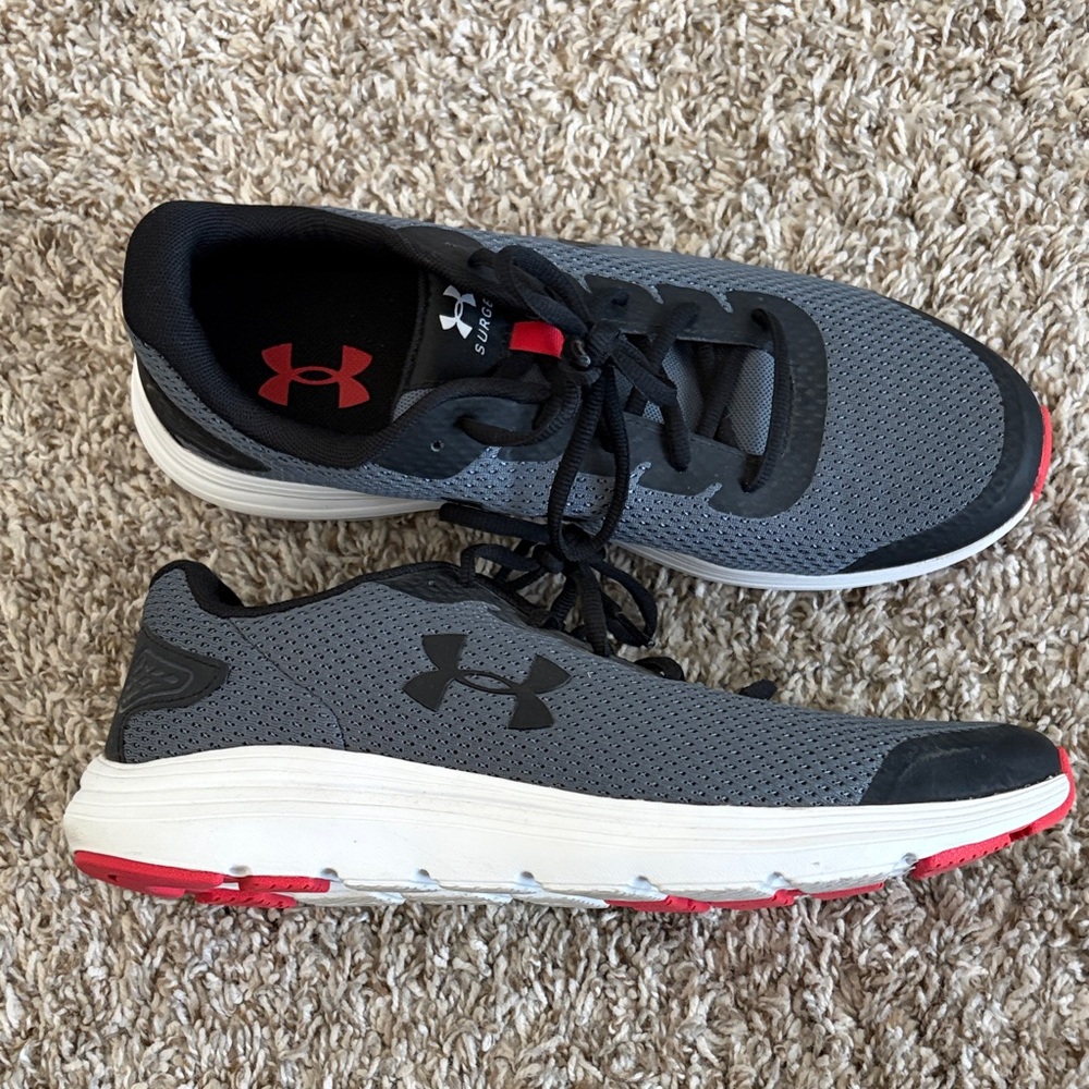 Under Armour Mens Surge 2 Athletic Shoes Sneakers